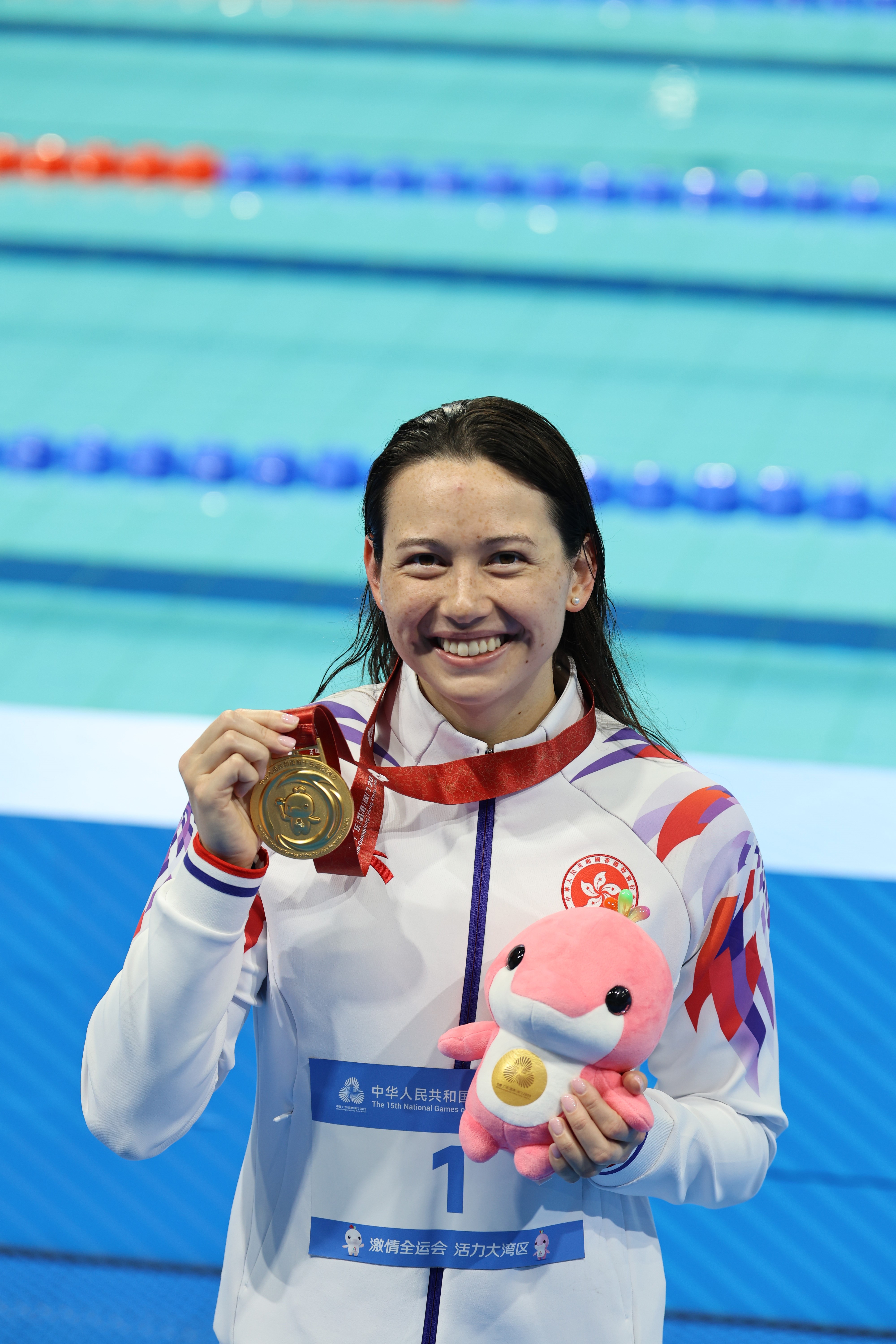 AIA Hong Kong & Macau Ambassador Siobhán Haughey delivers an incredible performance in the 15th National Games, bringing home two gold medals and two bronze medals for Hong Kong.